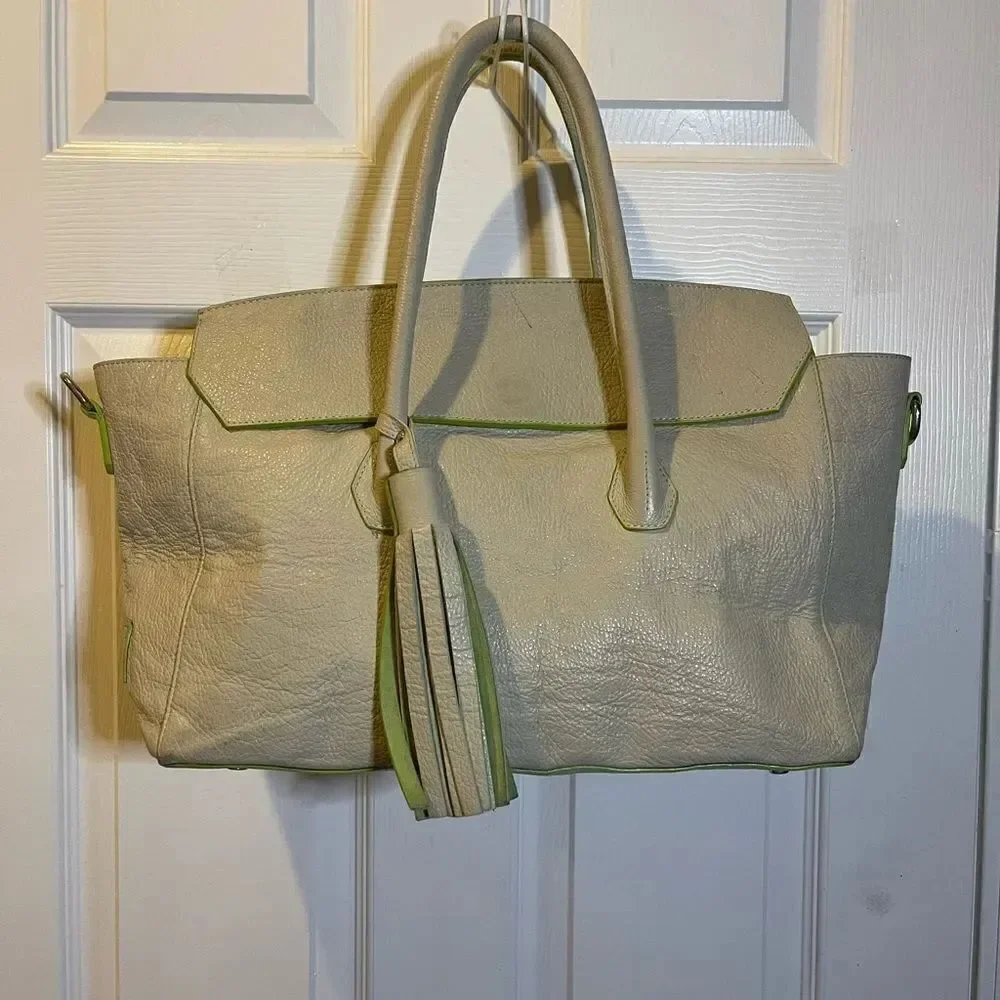 Vittoria Napoli Elegant Leather Cream XL Tote Bag with Green Accents